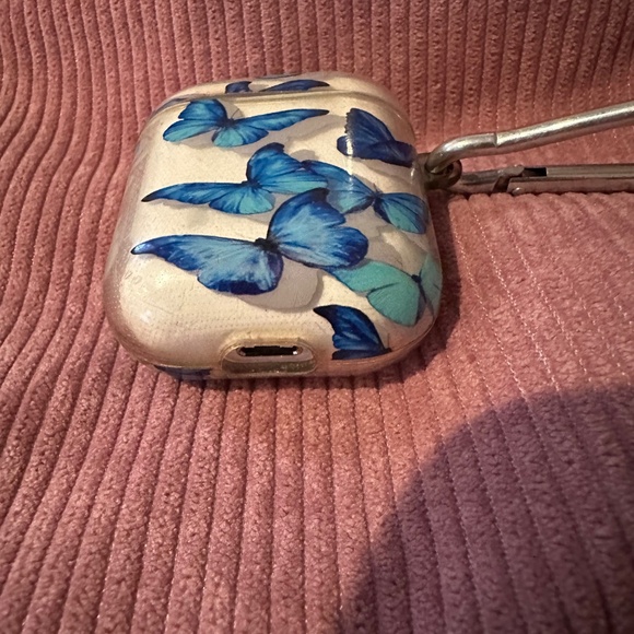 Airpods 1st Gen, Authentic - Picture 2 of 3